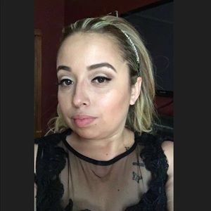 Meet your Posher, Roxanna